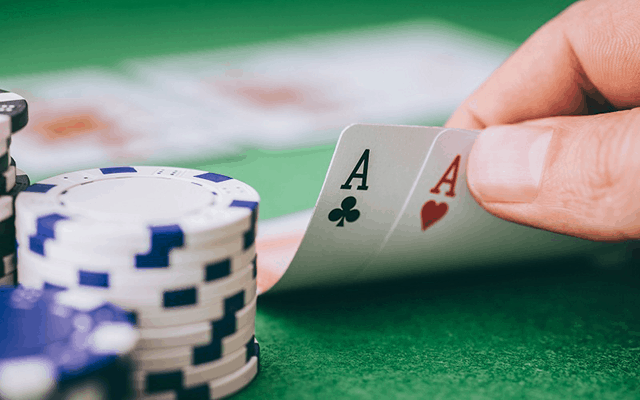 Bỏ túi 4 kinh nghiệm Poker từ các cao thủ
