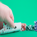Cách thức Poker siêu đỉnh để ăn trọn tình địch