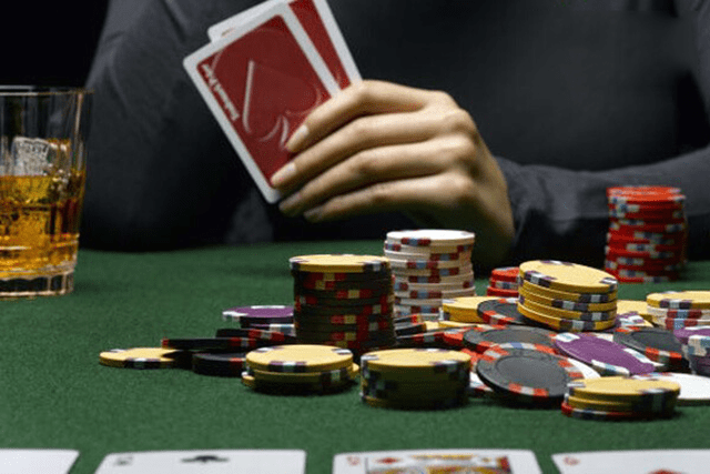 Tìm hiểu chung về game Poker dành cho người mới