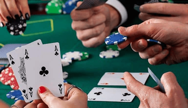 Một vài cách để bạn đánh bại đối thủ của mình khi chơi Poker