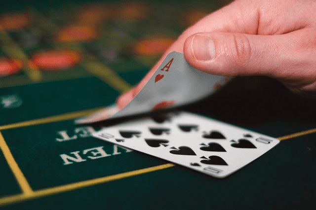 Tìm hiểu tường tận về trò chơi sòng bạc Blackjack nổi tiếng