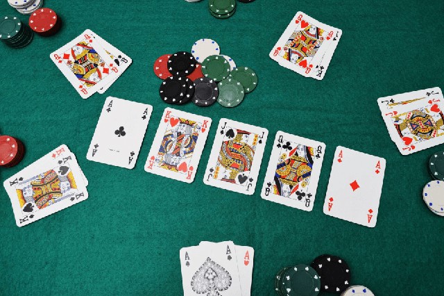 Cải thiện kỹ năng chơi bài Poker với kinh nghiệm được cao thủ chia sẻ