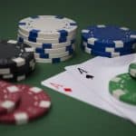 Kinh nghiệm giúp người chơi chiến thắng trong bài Poker dễ hơn