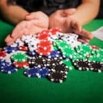 Để không thua đối thủ trong Poker người chơi cần tránh những sai lầm sau