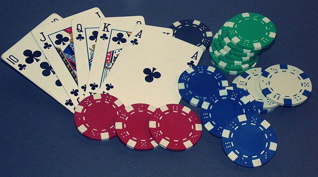 Những chiến thuật cơ bản giúp bạn chơi Poker hiệu quả và dễ thắng hơn