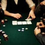 Chia sẻ cách chơi Poker làm sao để bạn có nhiều lợi thế nhất